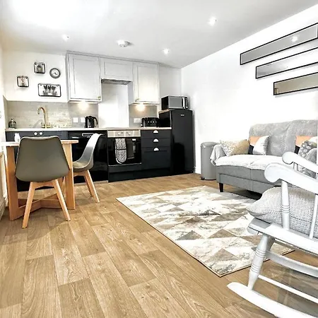 Central, Stylish - 2 Bed Property, The Stable @ Warrenfield, Free Wifi & Parking Orkney Exterior photo