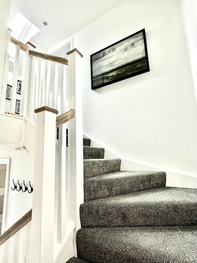 Дом отдыха Central, Stylish - 2 Bed Property, The Stable @ Warrenfield, Free Wifi & Parking Оркнейские острова